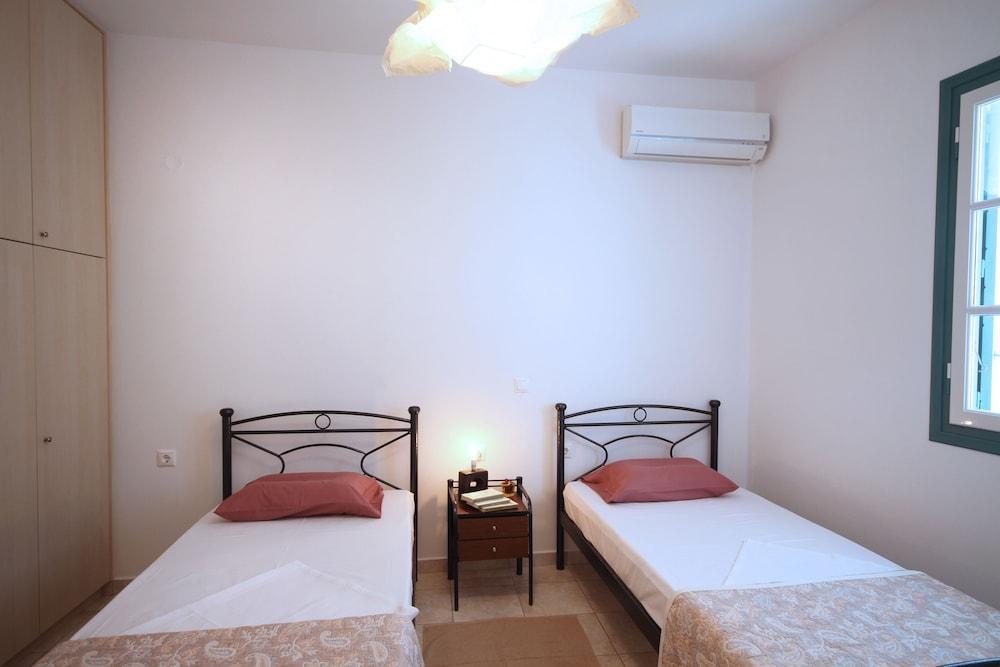 Zanart Maisonette Трипити Экстерьер фото