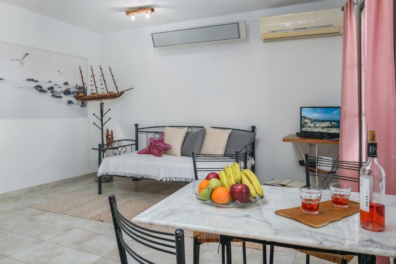 Zanart Maisonette Трипити Экстерьер фото